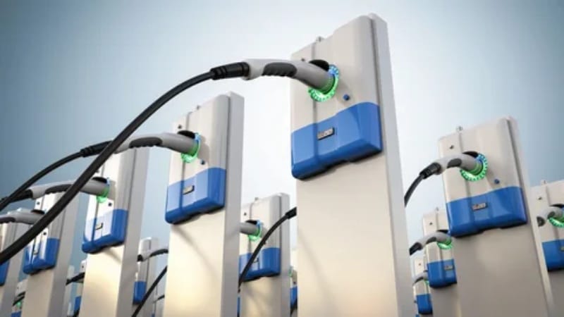 Future of Plug-In EV Charging Trends in Southern California